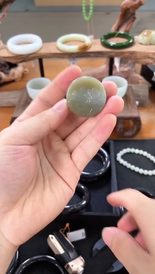 吊坠(不含链)未镶嵌和田玉吐拉牧场带糖 荷花
