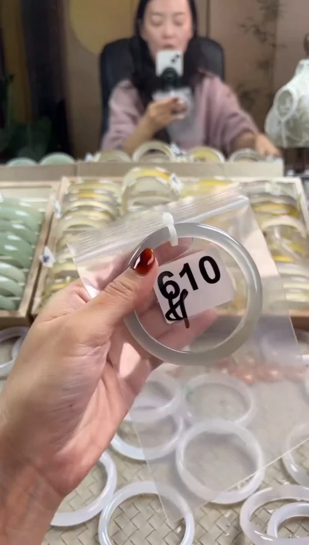 手镯玛瑙/玉髓未镶嵌610