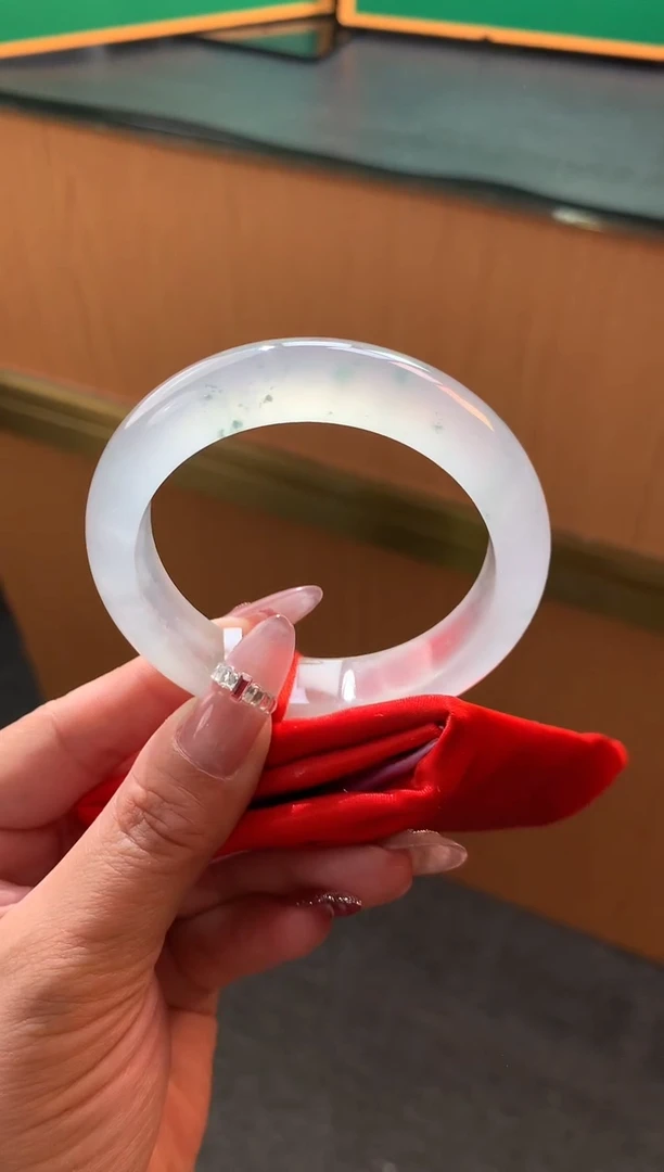 未镶嵌手镯翡翠-F30-正圈54.7-全款68万-定金2万