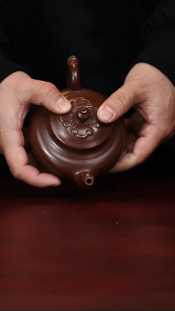 茶壶紫砂何华林--手工--四季如意