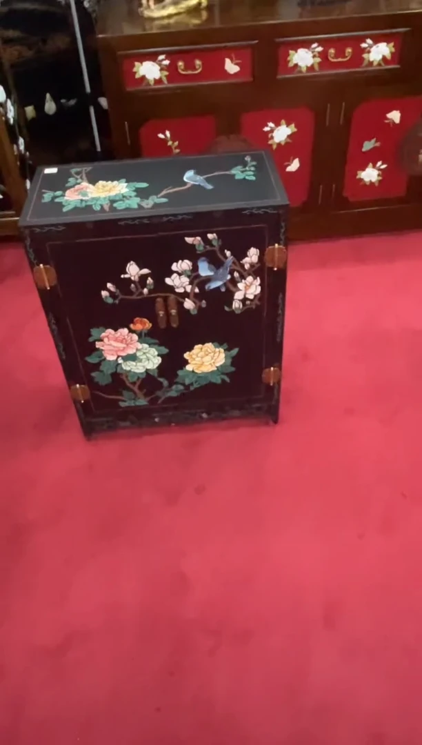 四*草扬州漆器 刻漆着色双门柜