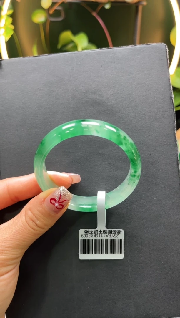 【闪购商品】石英质玉手镯未镶嵌+51.52+艳艳