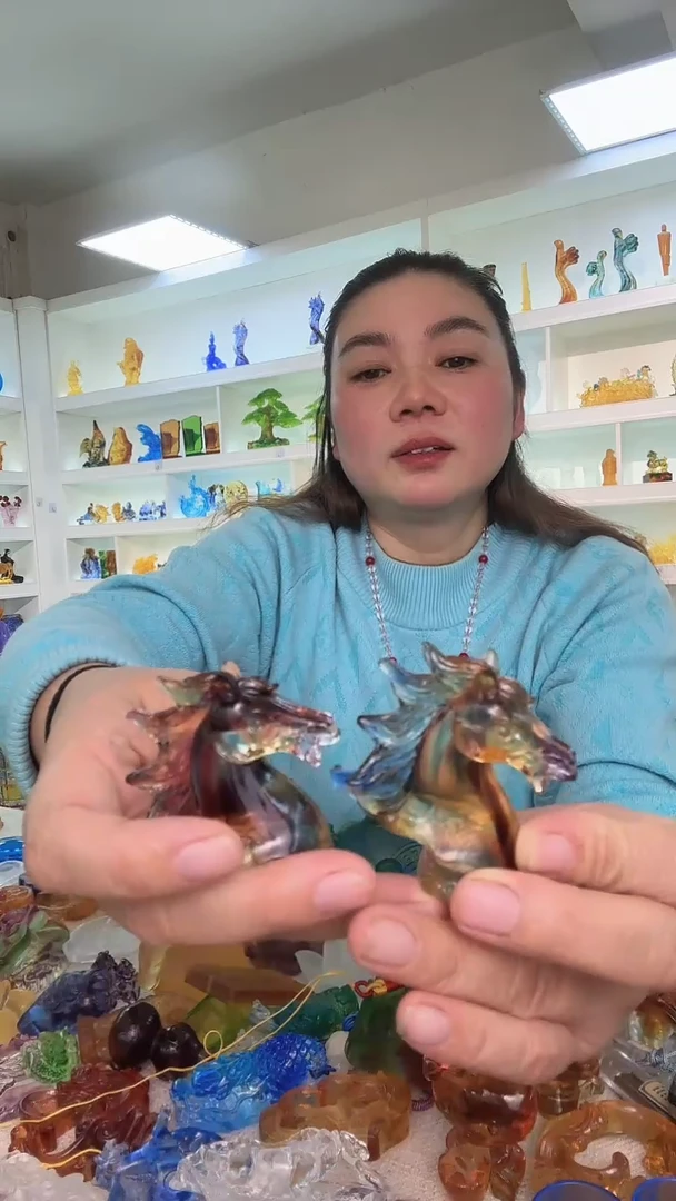 手工艺品琉璃马首两个