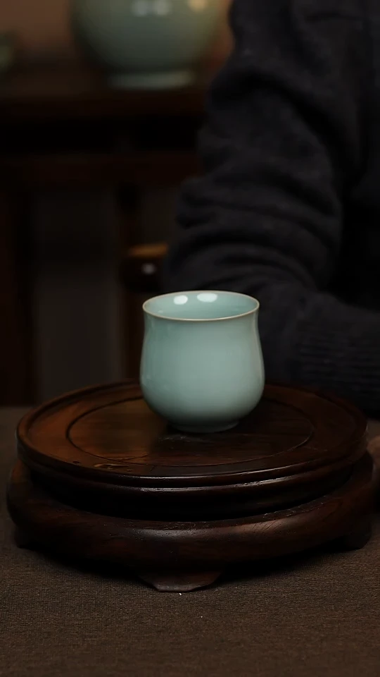 瓷片天青色全手工玉兰杯120ml微瑕不带礼盒