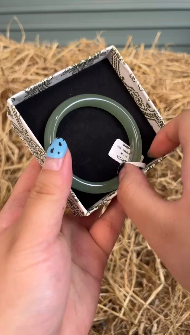 未镶嵌手镯石英质玉编号Ｍ-0068