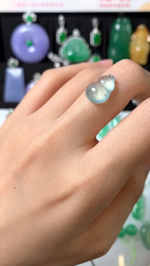 项链18K金镶嵌翡翠裸石（镶嵌定制）