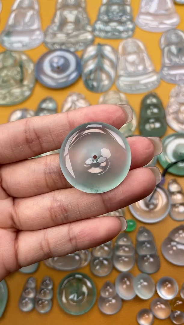 翡翠未镶嵌吊坠(不含链)平安扣 29.6 5.9