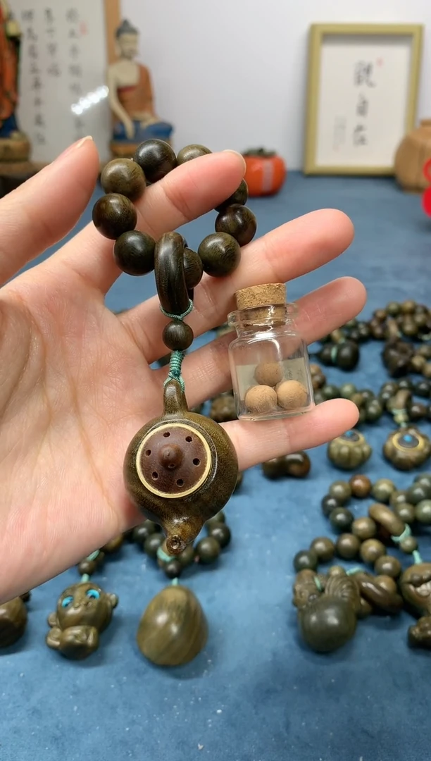 【闪购商品】维腊木（绿檀）把件把把壶香囊 送1瓶香丸