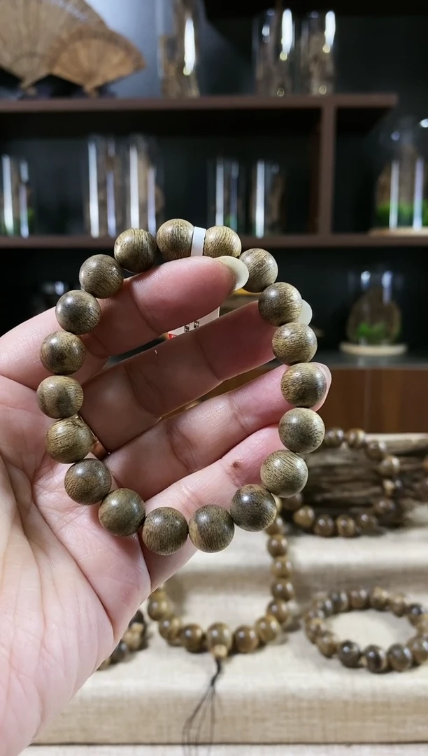 沉香手串正区越南万野糖结老料11MM单圈
