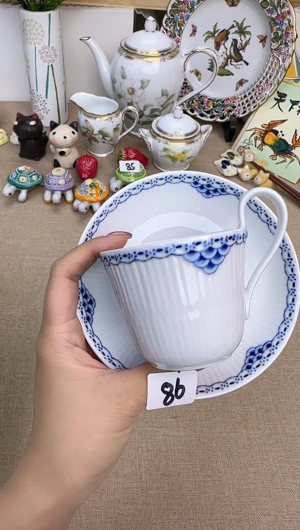 瓷片泡泡家的瓷器很好看呀