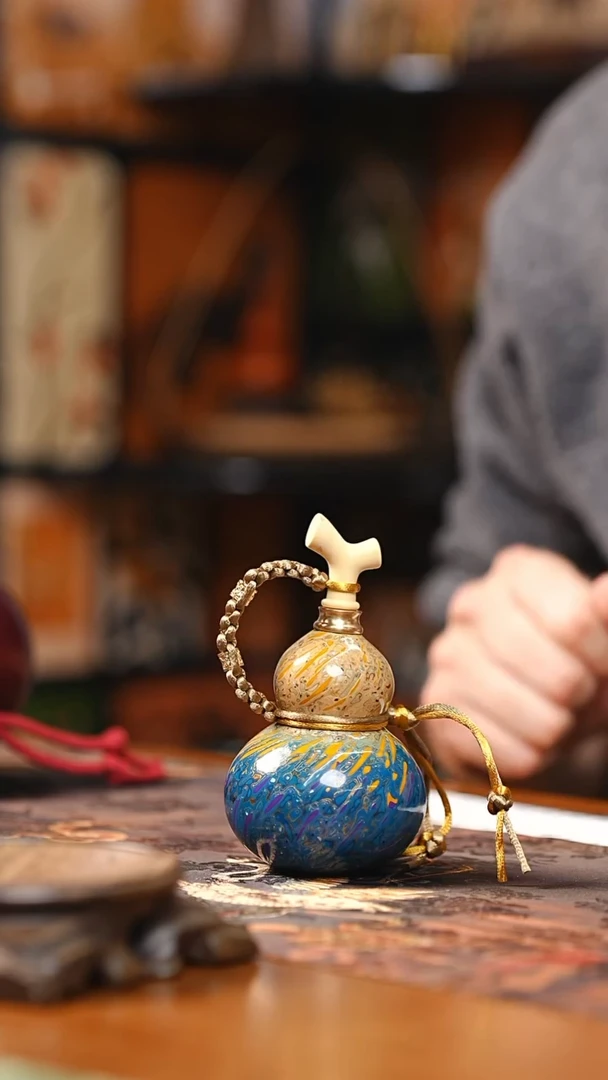 【闪购商品】RQ172漆艺精致小手捻(开口）