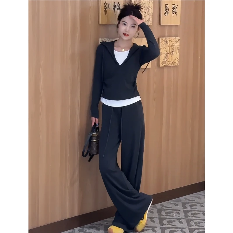 2025秋季流行休闲运动套装女修身显瘦灰色假两件上衣阔腿裤两件套