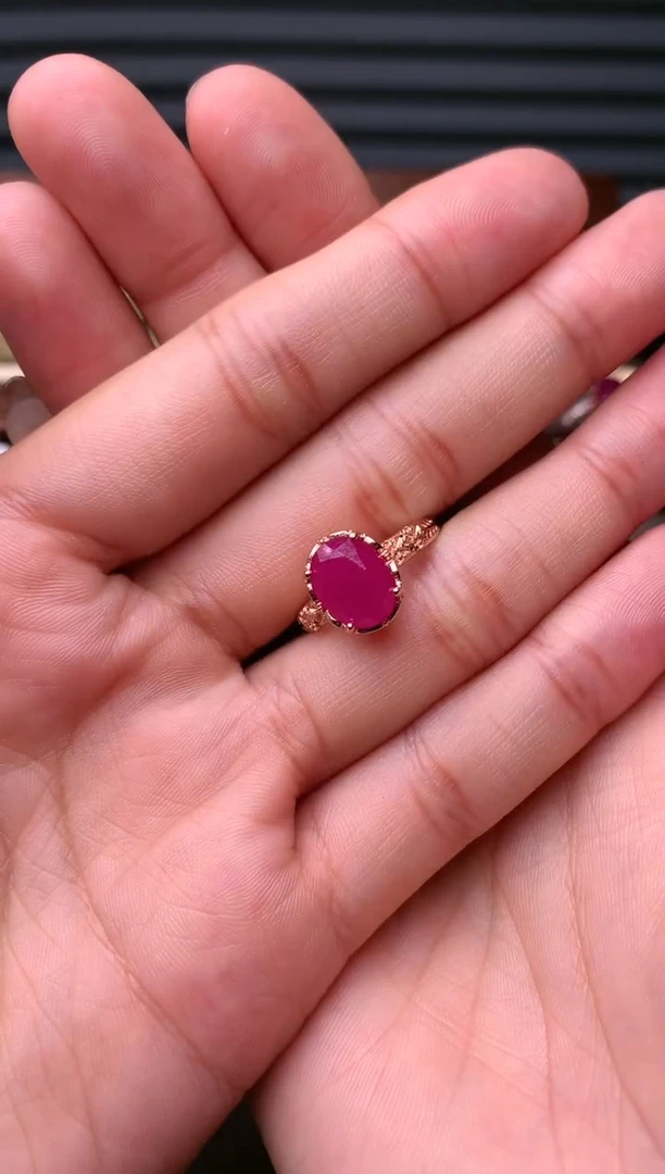 【闪购商品】红宝石戒指银S925镶嵌........