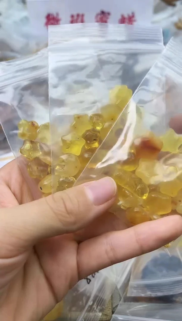 未镶嵌琥珀珠宝奇石205
