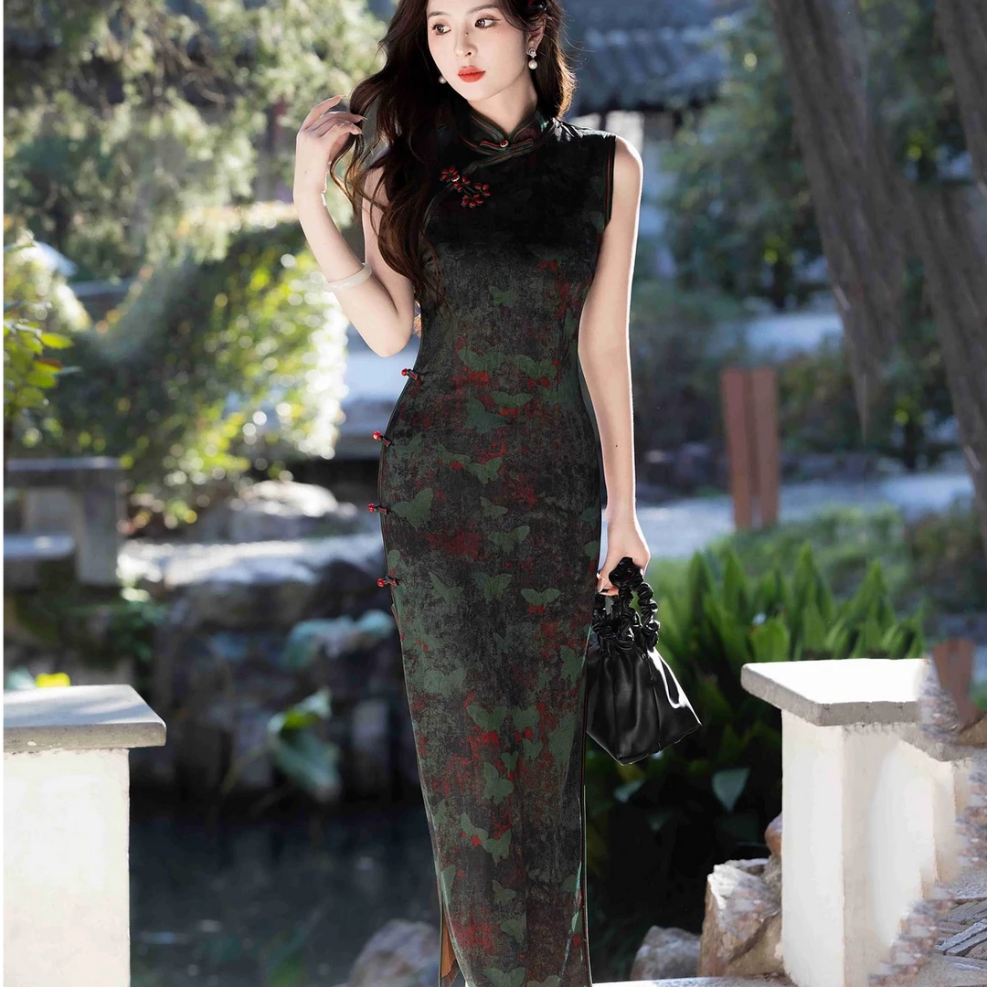 C2025新款夏季手工花扣绿色旗袍