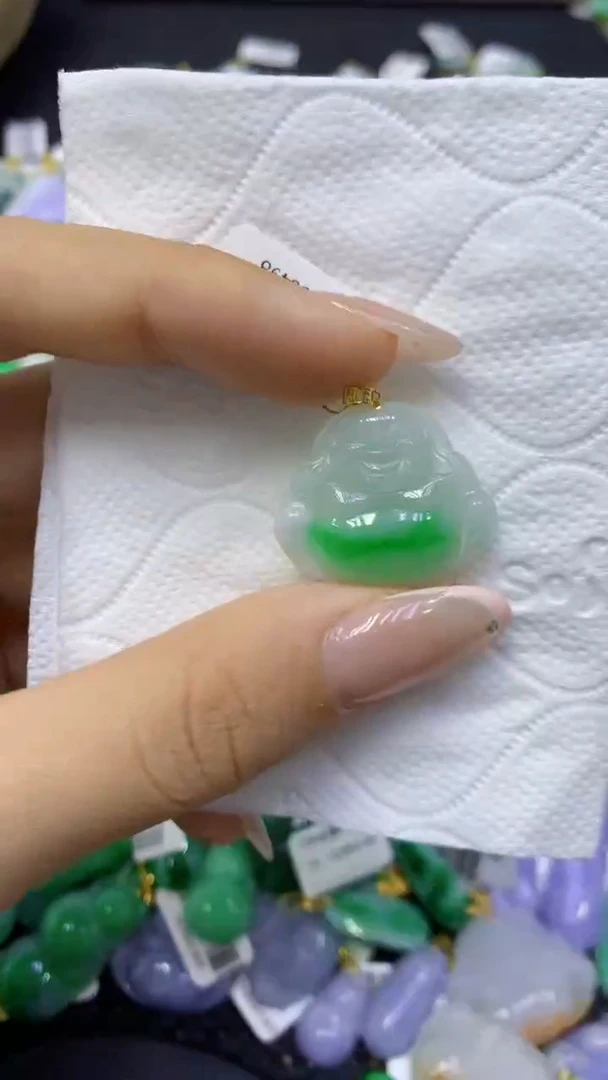 颈饰18K金镶嵌翡翠天然缅甸翡翠A货