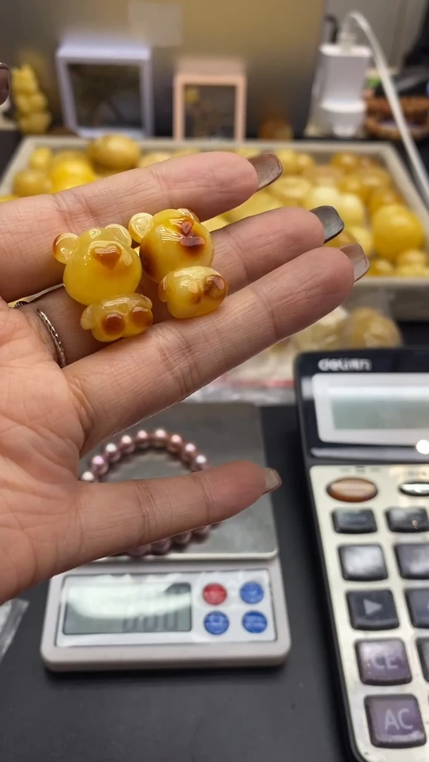 琥珀未镶嵌珠宝奇石291多样性发其一