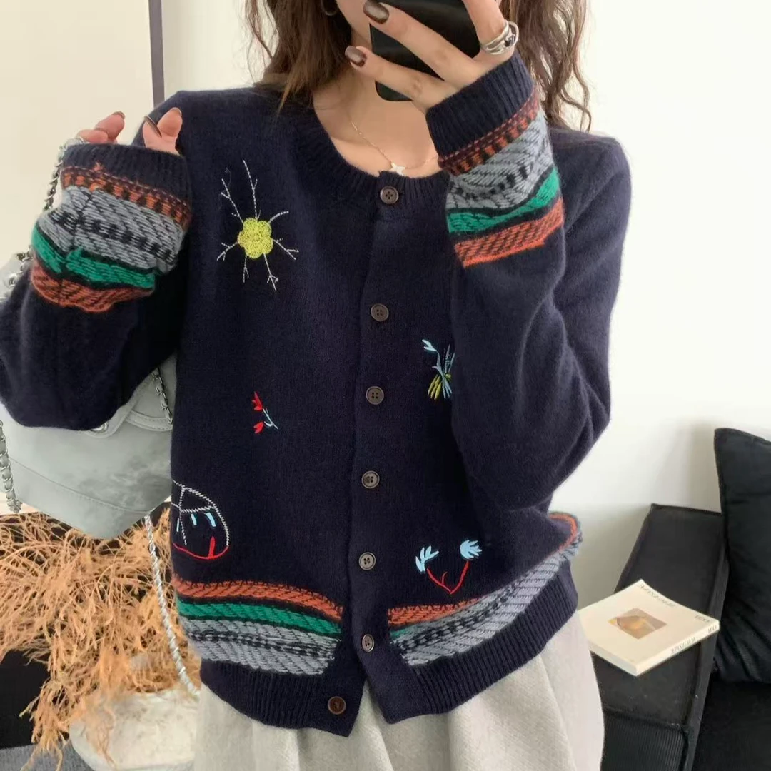 重工提花绣花纯色圆领针织开衫网红洋气时尚秋冬女装长袖休闲Z52