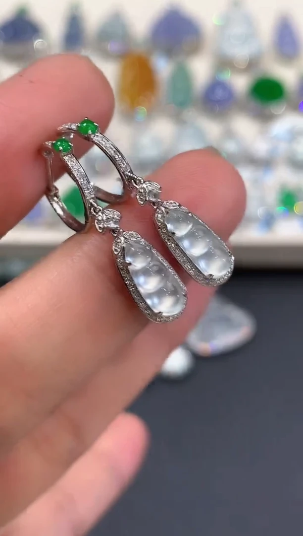 18K金镶嵌翡翠耳饰a137