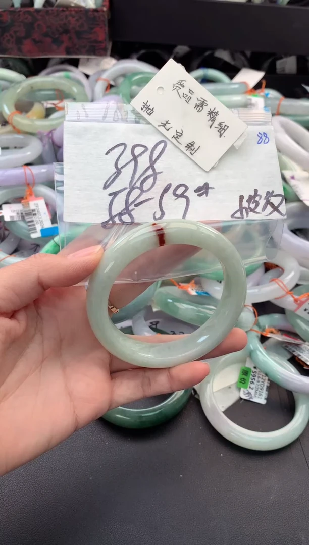 【闪购商品】定制翡翠未镶嵌毛货需精细抛光+多人