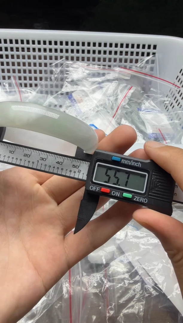未镶嵌手镯翡翠c1
