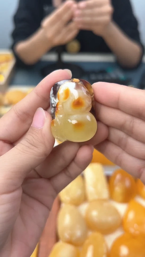 【闪购商品】琥珀裸石未镶嵌天然琥珀蜜蜡葫芦