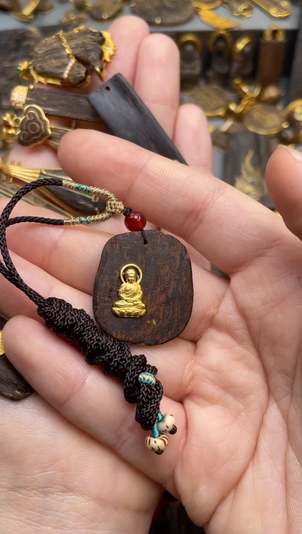 沉香吊坠沉香吊坠4