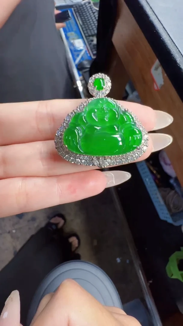 未镶嵌定制翡翠翡翠A货有轻微色差属于正常现象，佛公多样性发货1