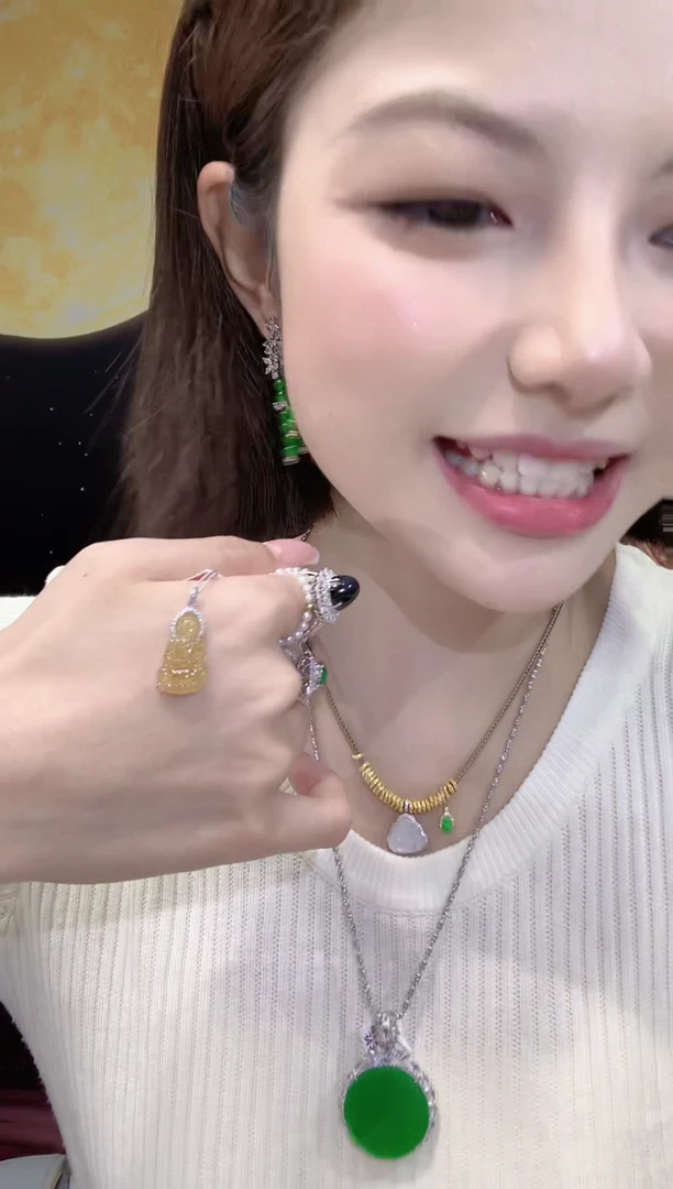 吊坠(不含链)18K金镶嵌翡翠a29