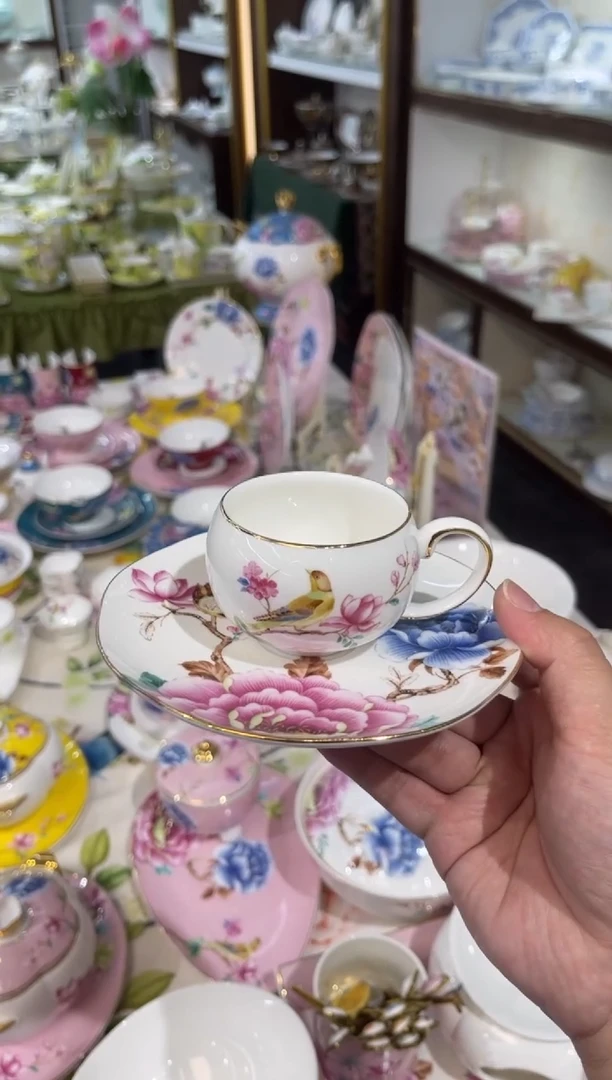 45%以上骨粉骨瓷圆球杯碟