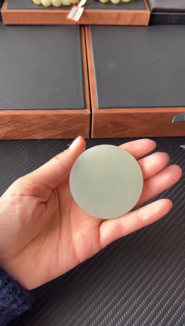 【闪购商品】和田玉镯芯未镶嵌且末微色差近矿