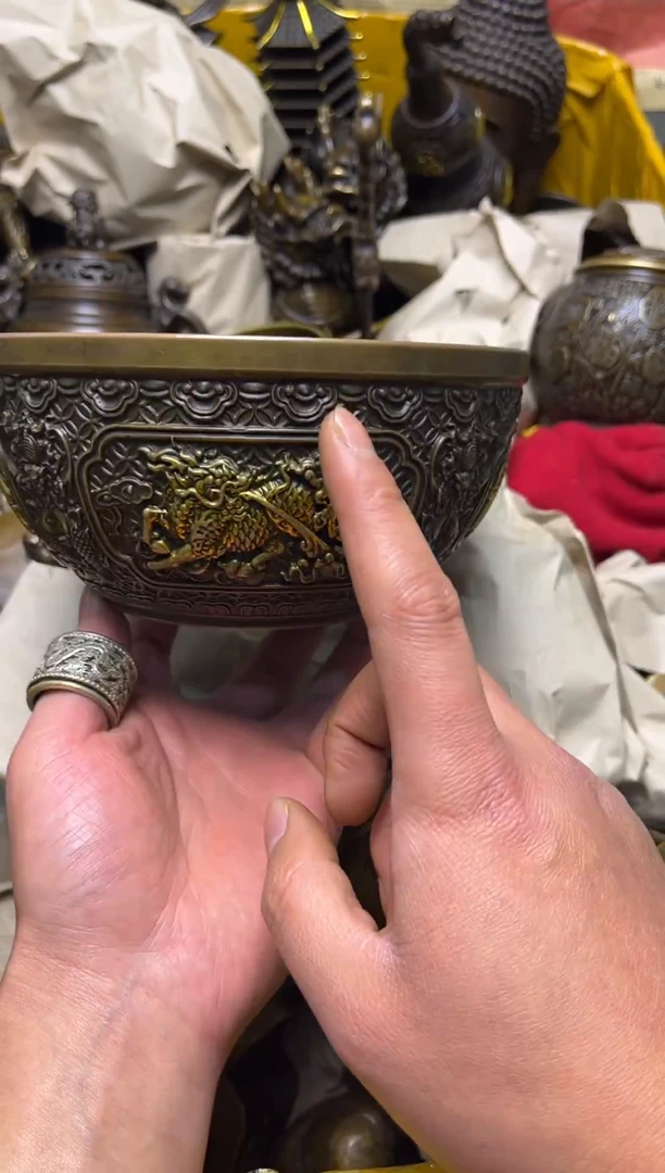 精美铜器，点击下单