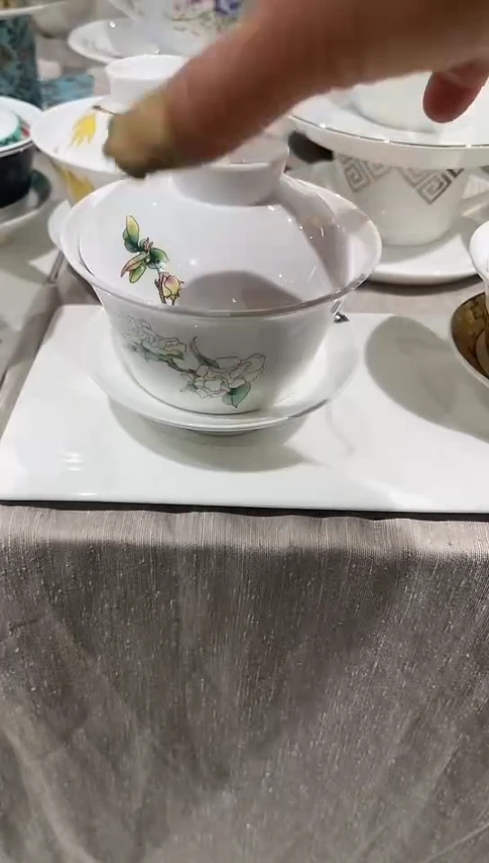 骨瓷微瑕三件盖碗