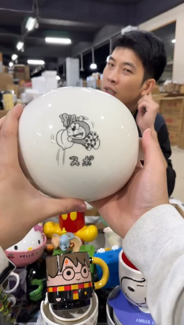 瓷片叮当猫萝卜碗