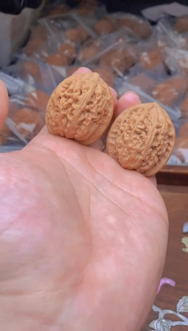 【闪购商品】文玩核桃把件G79号35尺凤凰台