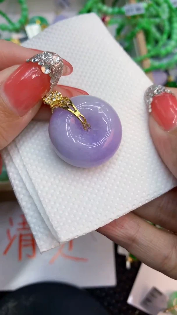 颈饰未镶嵌翡翠多样性发其一