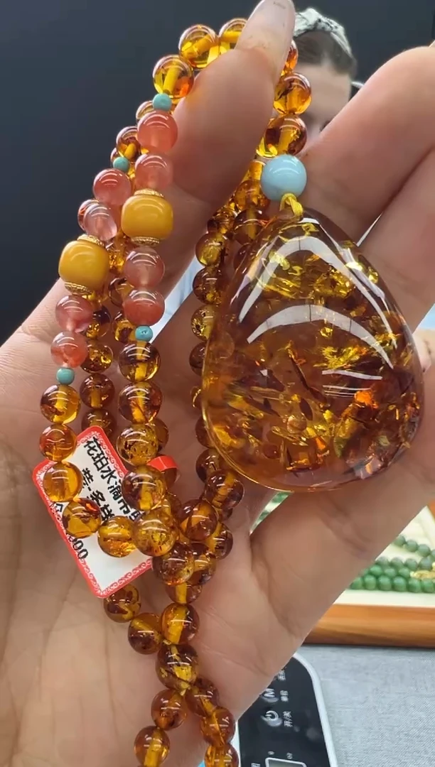 【闪购商品】琥珀颈饰未镶嵌382秒拍号