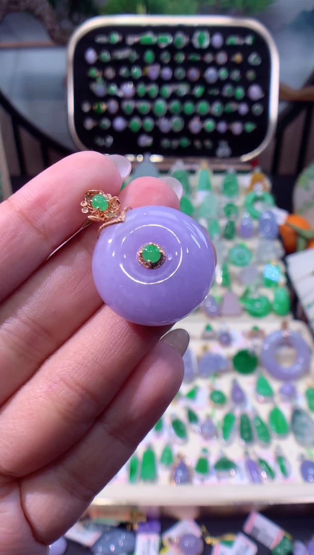 【闪购商品】翡翠颈饰18K金镶嵌缅甸天然A货翡翠