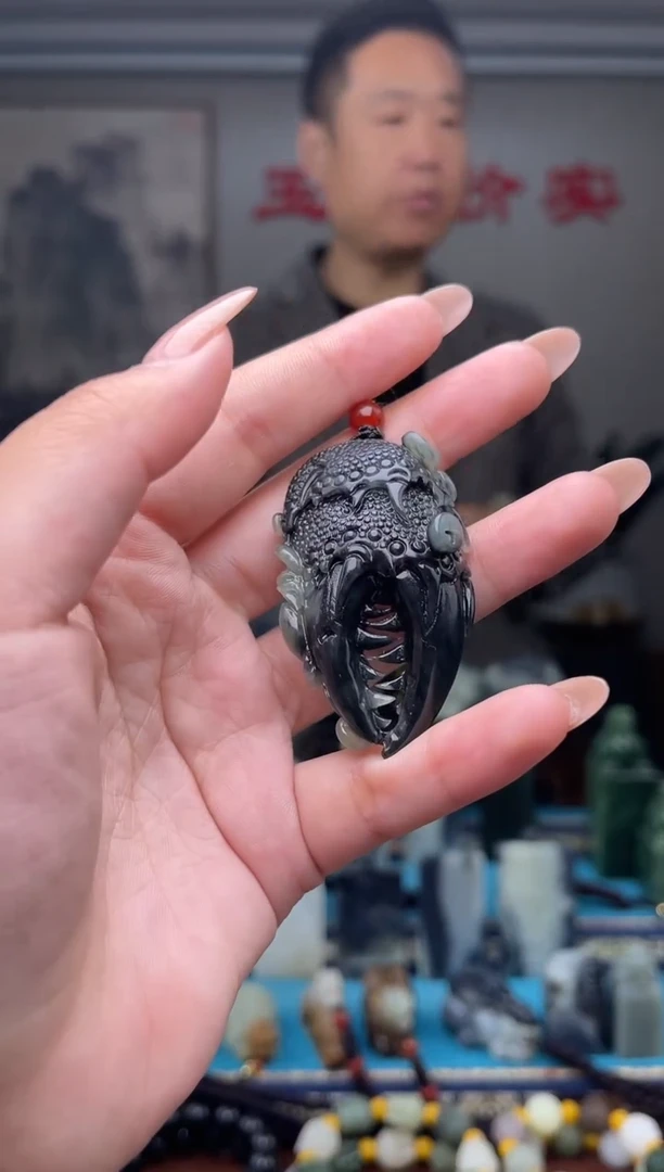 未镶嵌和田玉挂件1