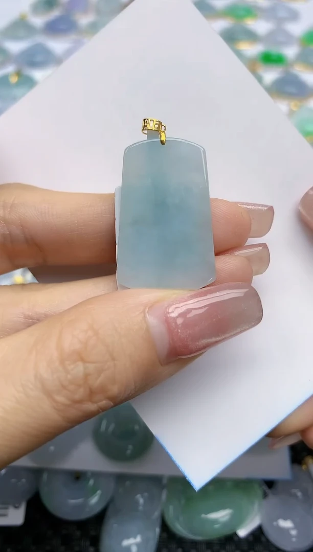 【闪购商品】翡翠18K金镶嵌挂件天然翡翠A货