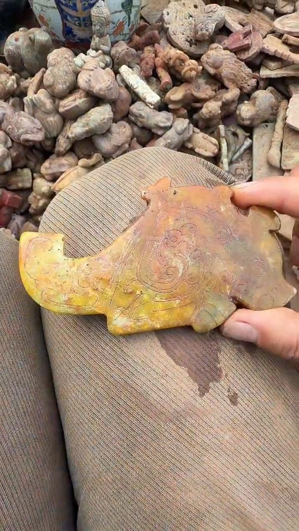 未镶嵌岫岩河磨玉（透闪石质玉）挂件蟠**客岫岩河磨玉