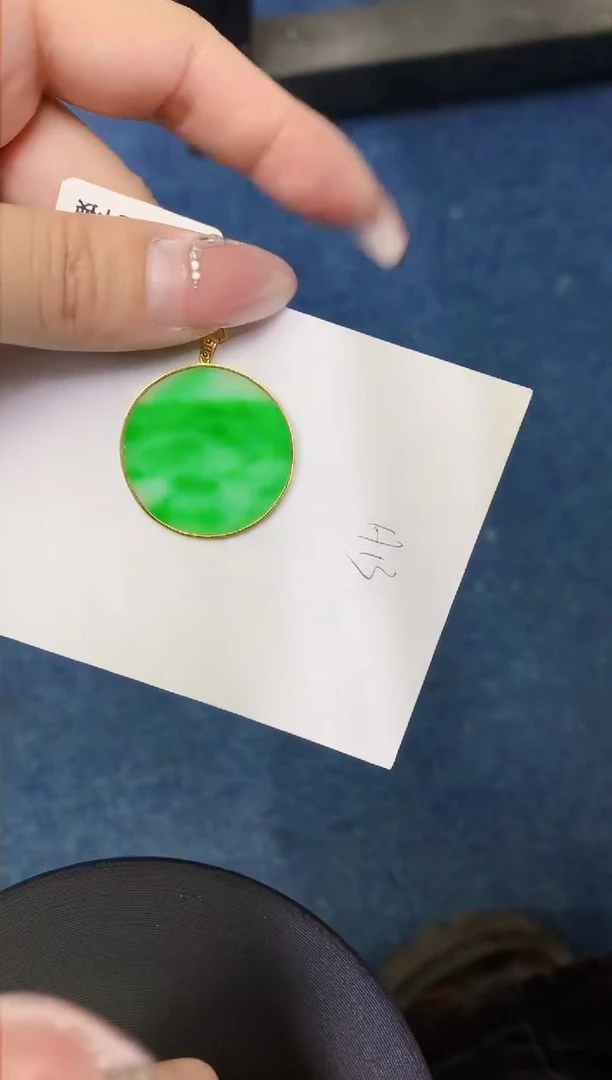 【闪购商品】翡翠颈饰18K金镶嵌00000000000