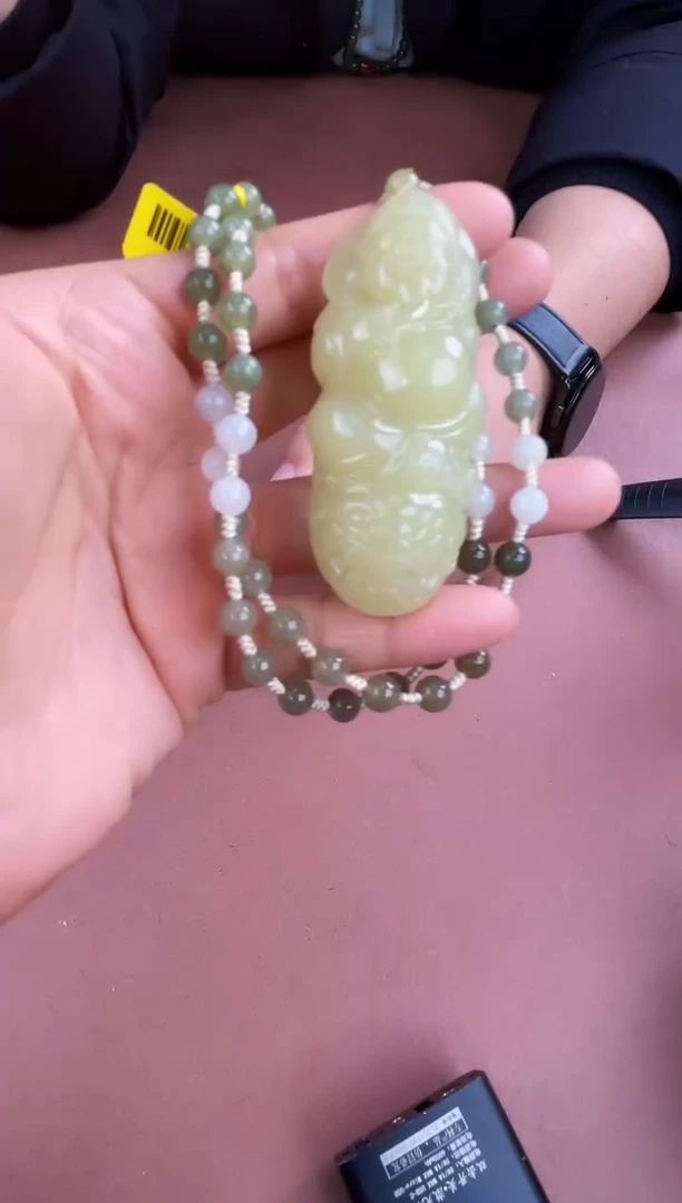 颈饰未镶嵌和田玉a84