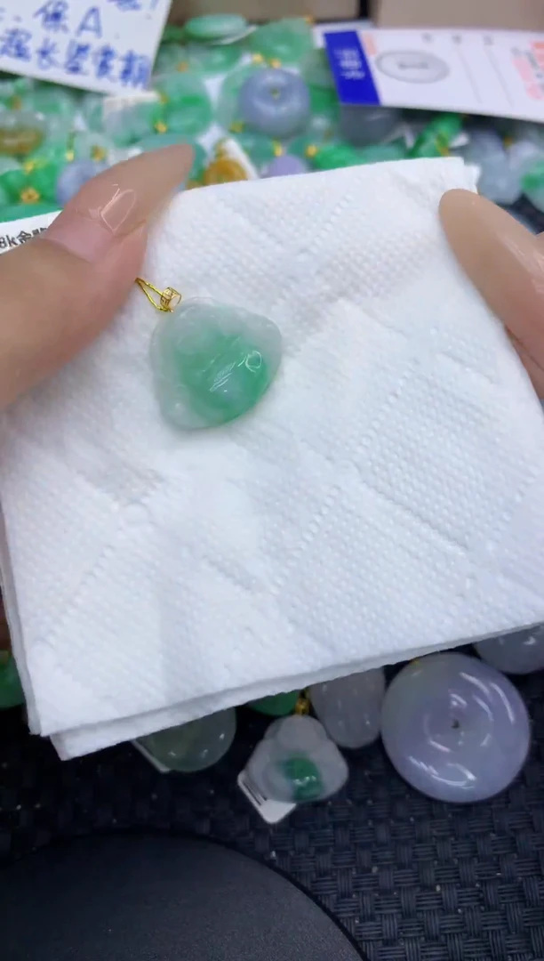 颈饰18K金镶嵌翡翠天然缅甸A货翡翠