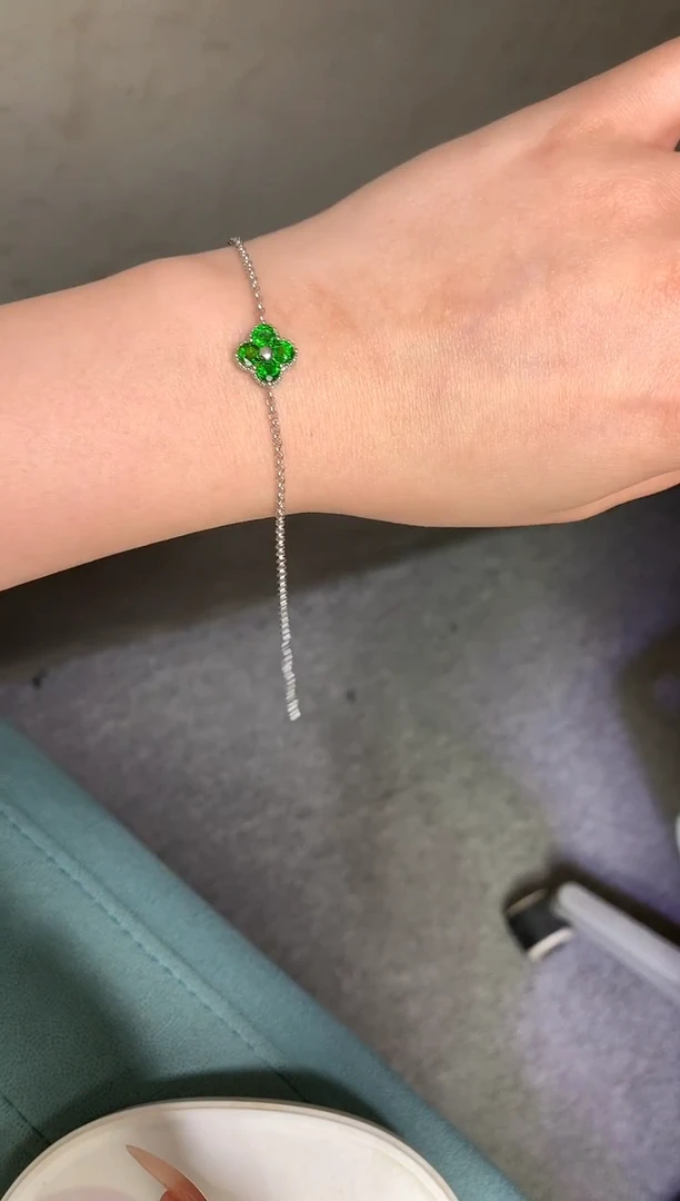 银S925镶嵌透辉石手链925银镶嵌 透辉石