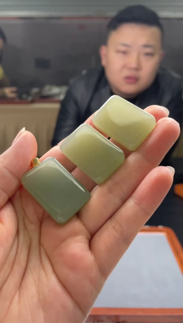 【闪购商品】和田玉颈饰未镶嵌-05HDJT0137774多样性发其一