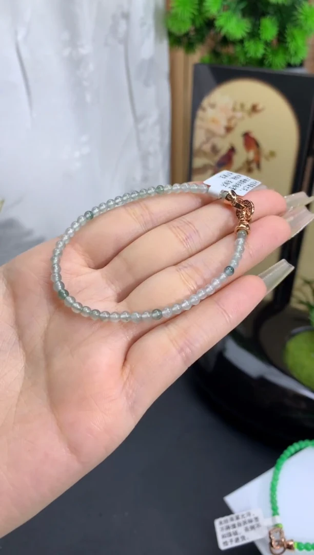 【闪购商品】翡翠手链未镶嵌卡3.1mm