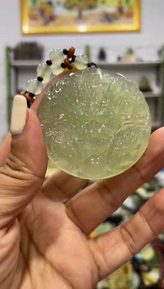 未镶嵌岫玉吊坠