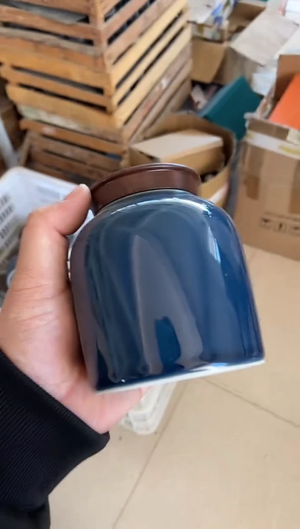 无运费险有瑕疵的摄影的产品有使用过的痕迹有点脏介意勿拍
