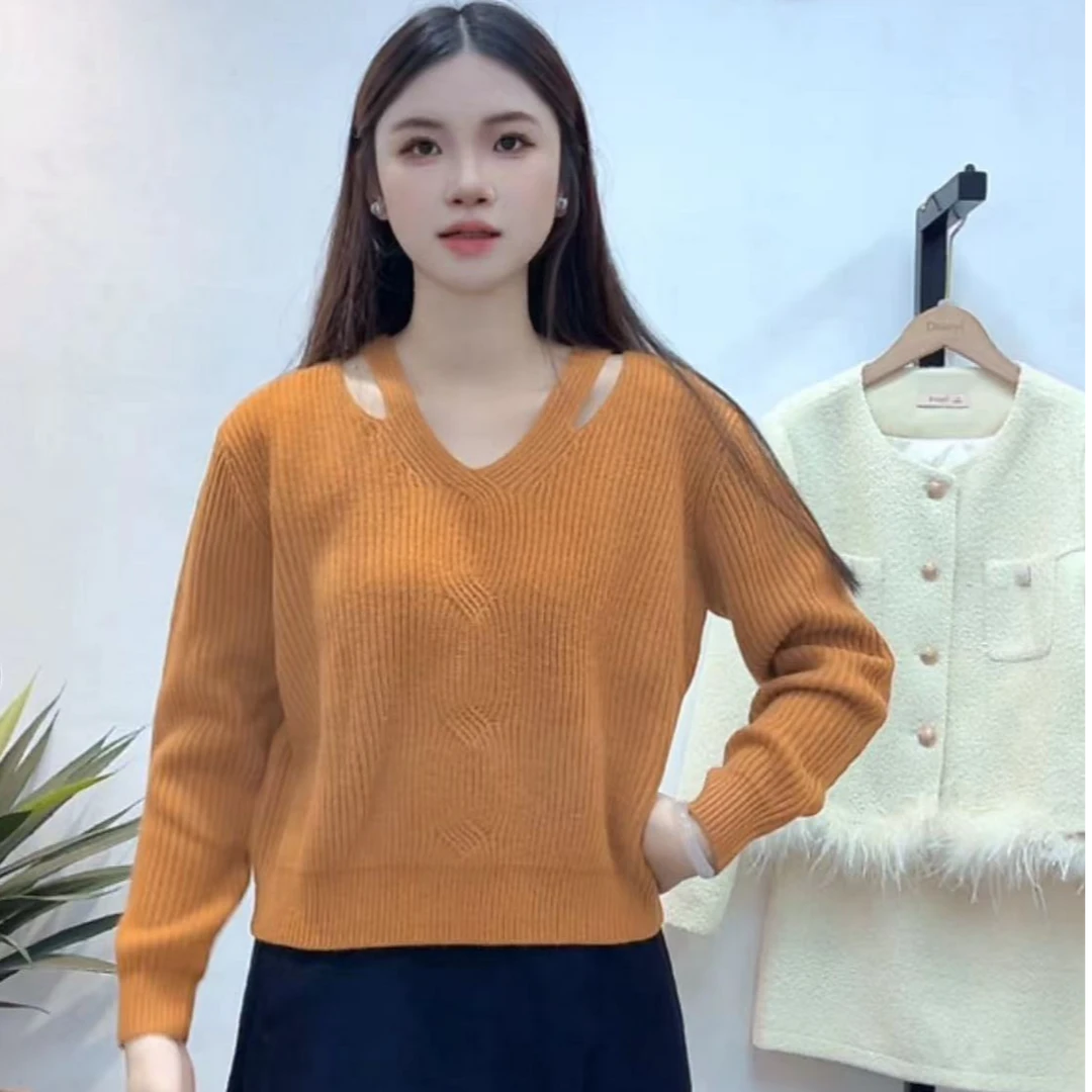 朵以2025冬季新款气质时尚通勤镂空宽松长袖套头毛织39DD535056